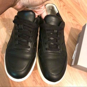 Everlane Court Sneakers
